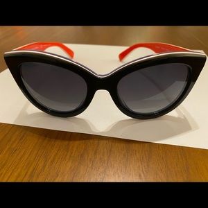 Black cat eye Dolce&Gabbana sunglasses 😎